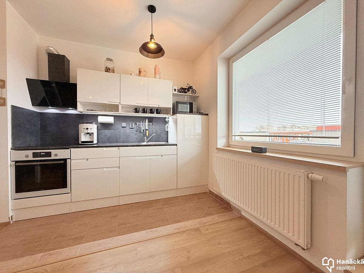 Prodej bytu 1+kk 36 m² – fotografie 3