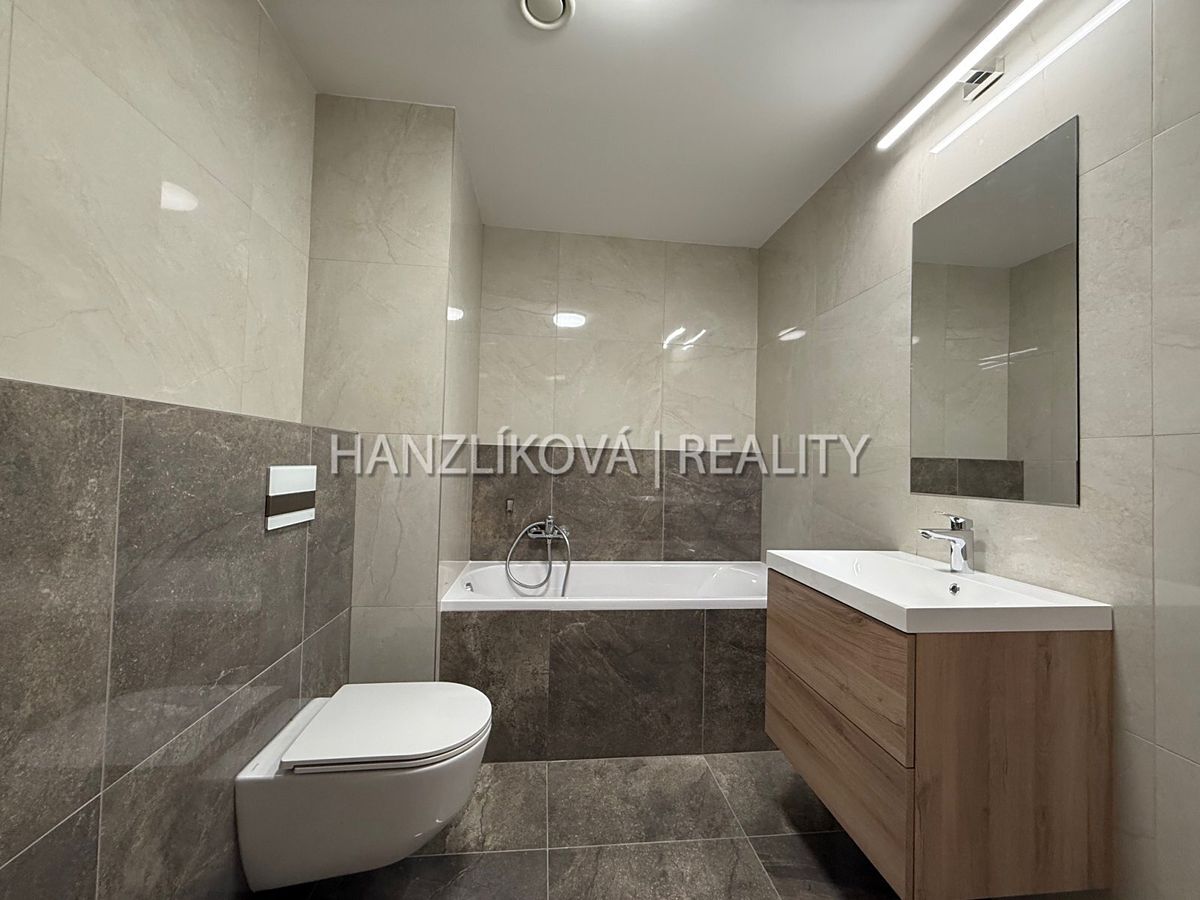 Pronájem bytu 3+kk 80 m² – fotografie 4