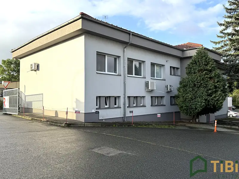 Pronájem kanceláře 21 m², Blansko – náhled fotky 2