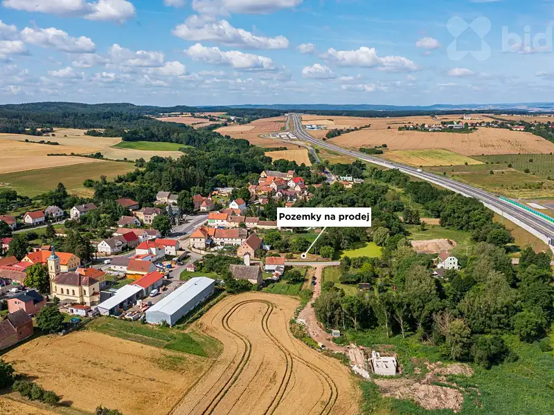 Prodej stavebního pozemku 871 m², Hořovičky – náhled fotky 2