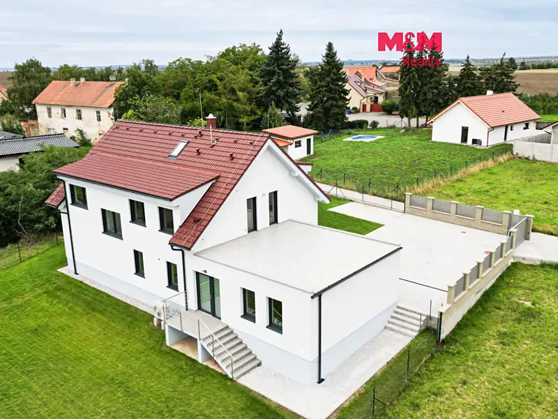 Prodej rodinného domu 248 m², pozemek 1542 m², Žižice – náhled fotky 1