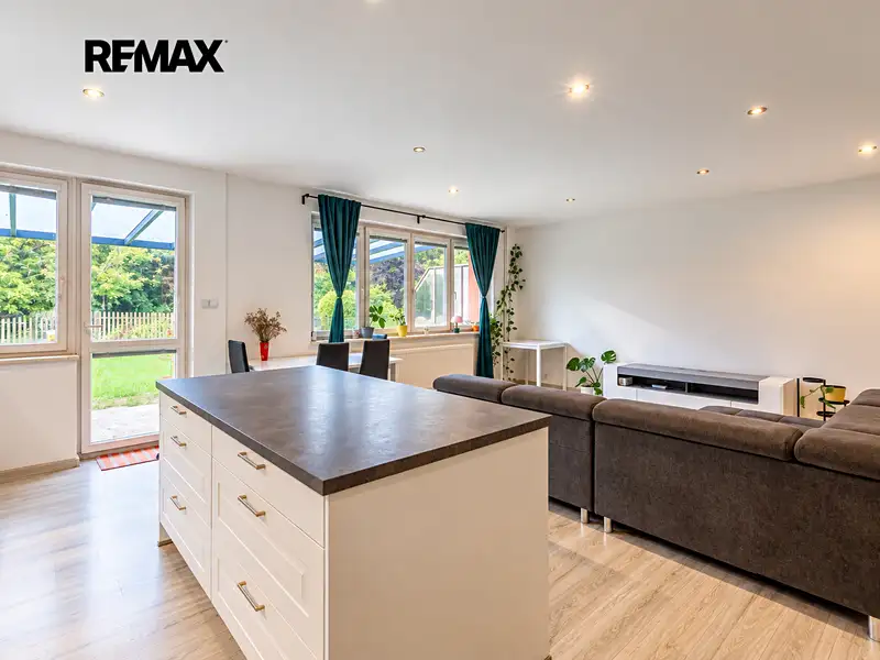 Pronájem rodinného domu 180 m², pozemek 473 m², Praha – náhled fotky 3