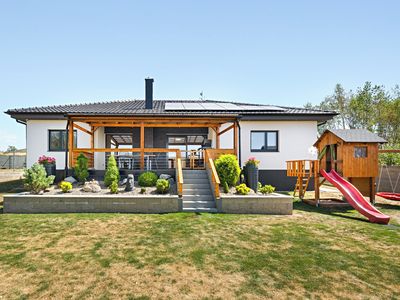Prodej rodinného domu 148 m², pozemek 1095 m²