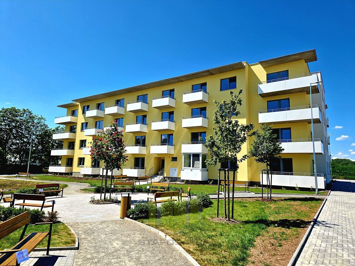 Pronájem bytu 1+kk 34 m²
