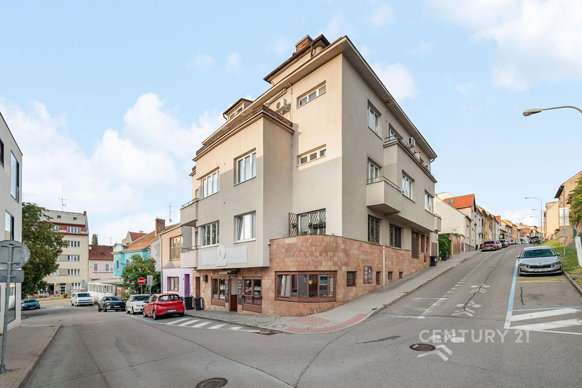 Prodej obchodního prostoru 87 m²
