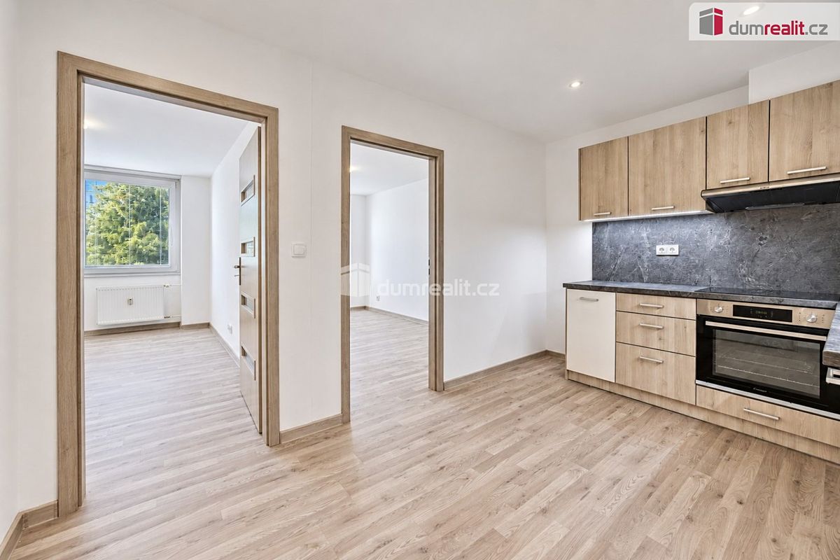 Pronájem obchodního prostoru 39 m² – fotografie 5
