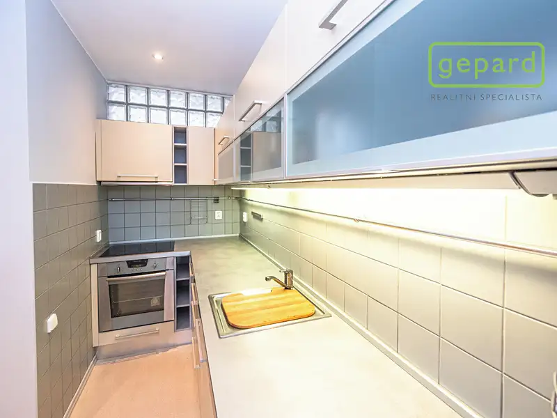 Pronájem bytu 2+kk 75 m², Praha – náhled fotky 3
