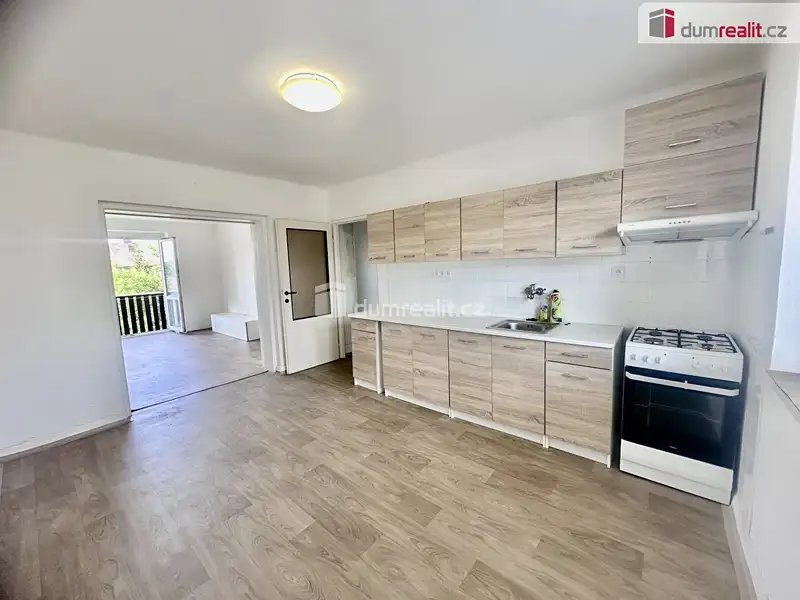 Prodej bytu 2+1 48 m², Kolín – náhled fotky 2