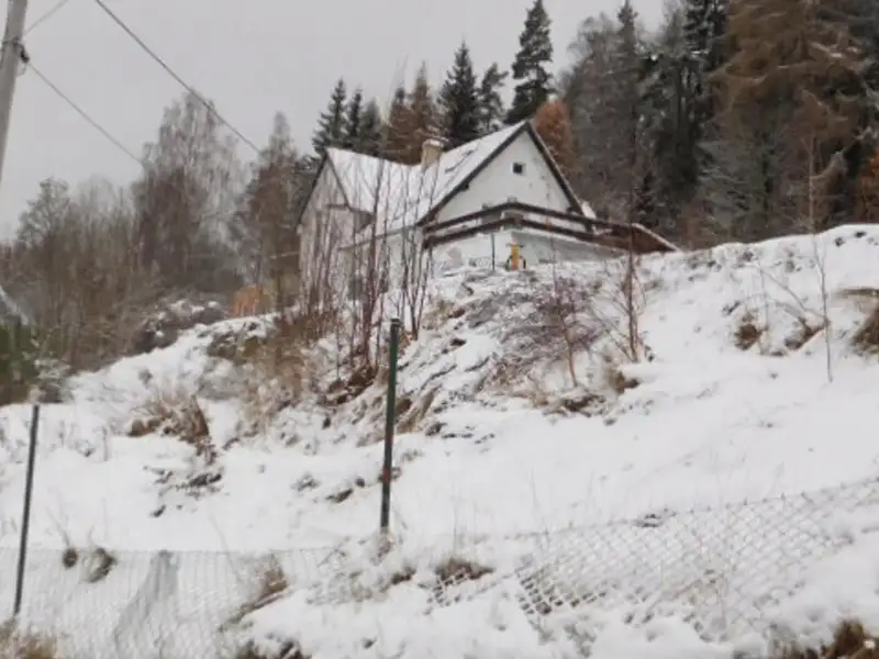 Dražba rodinného domu 124 m², pozemek 1622 m², Nejdek – náhled fotky 2