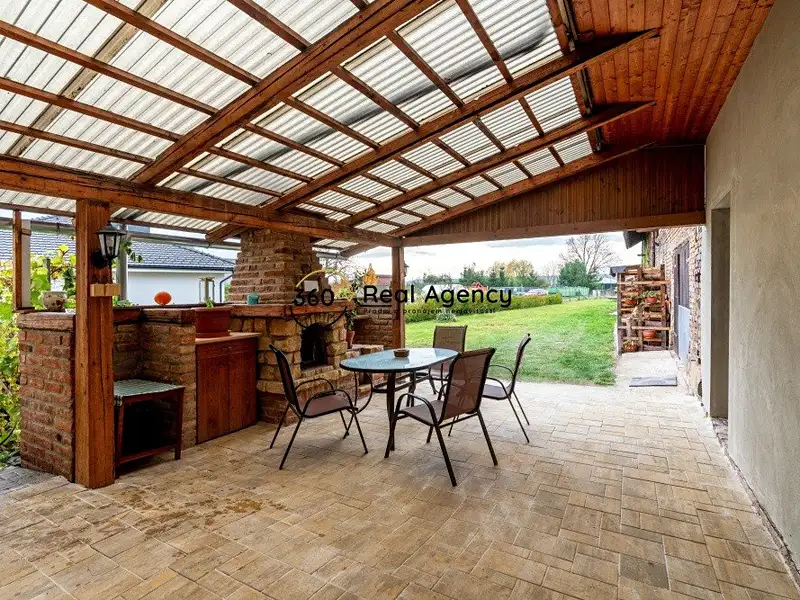 Prodej rodinného domu 299 m², pozemek 1977 m², Lužec nad Cidlinou – náhled fotky 3