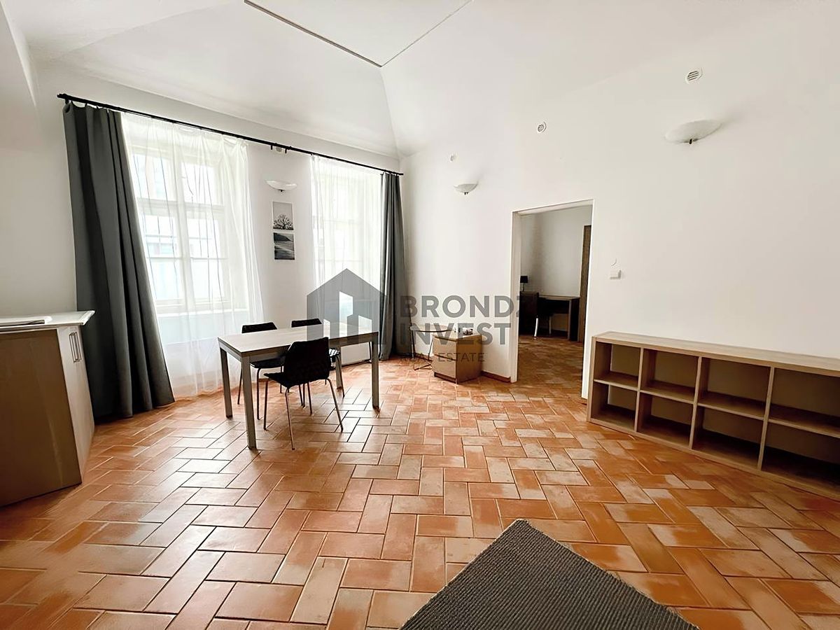 Pronájem bytu 2+1 50 m² – fotografie 2