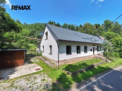 Prodej rodinného domu 215 m², pozemek 987 m²