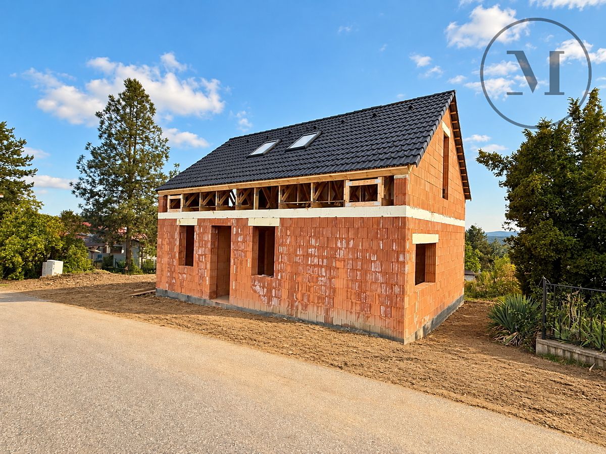 Prodej rodinného domu 103 m², pozemek 316 m² – fotografie 3