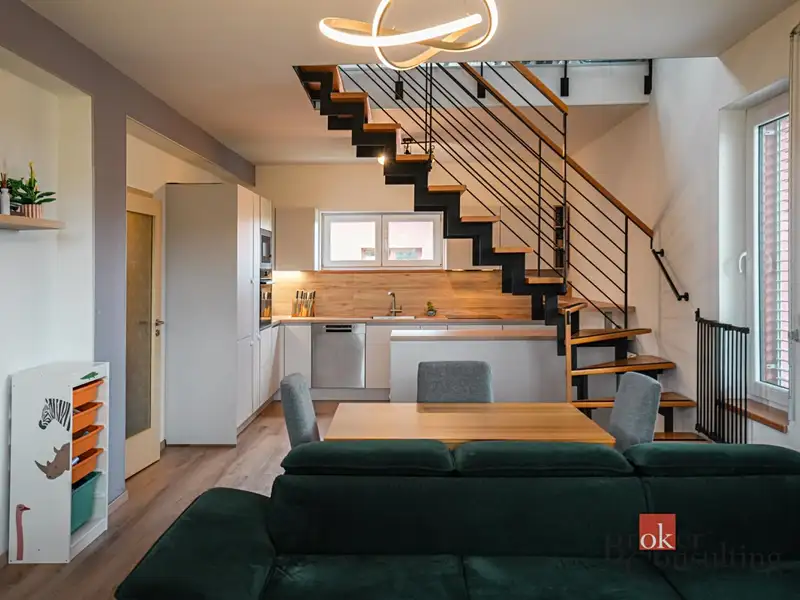 Prodej bytu 4+kk 111 m², Řitka – náhled fotky 2