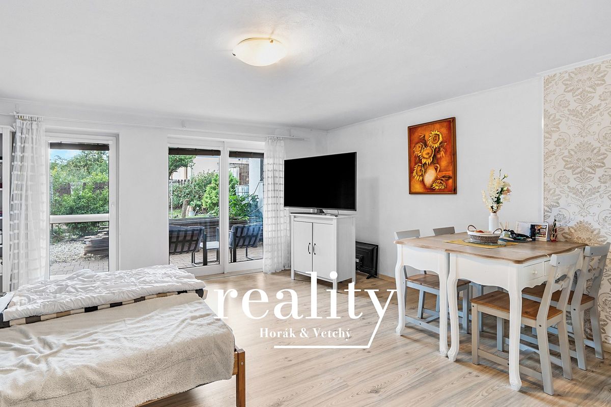 Prodej rodinného domu 234 m², pozemek 744 m² – fotografie 5