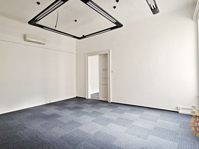 Комерційне приміщення в оренду, 91 м² (2 з 12)