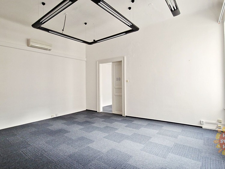 Комерційне приміщення в оренду, 91 м² (2 з 12)