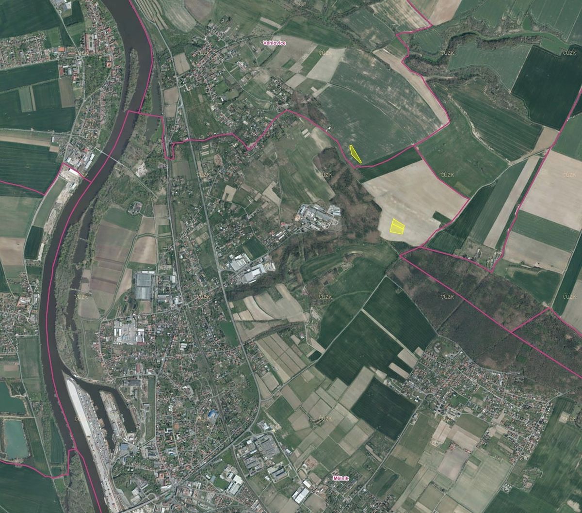 Prodej pole 14042 m²