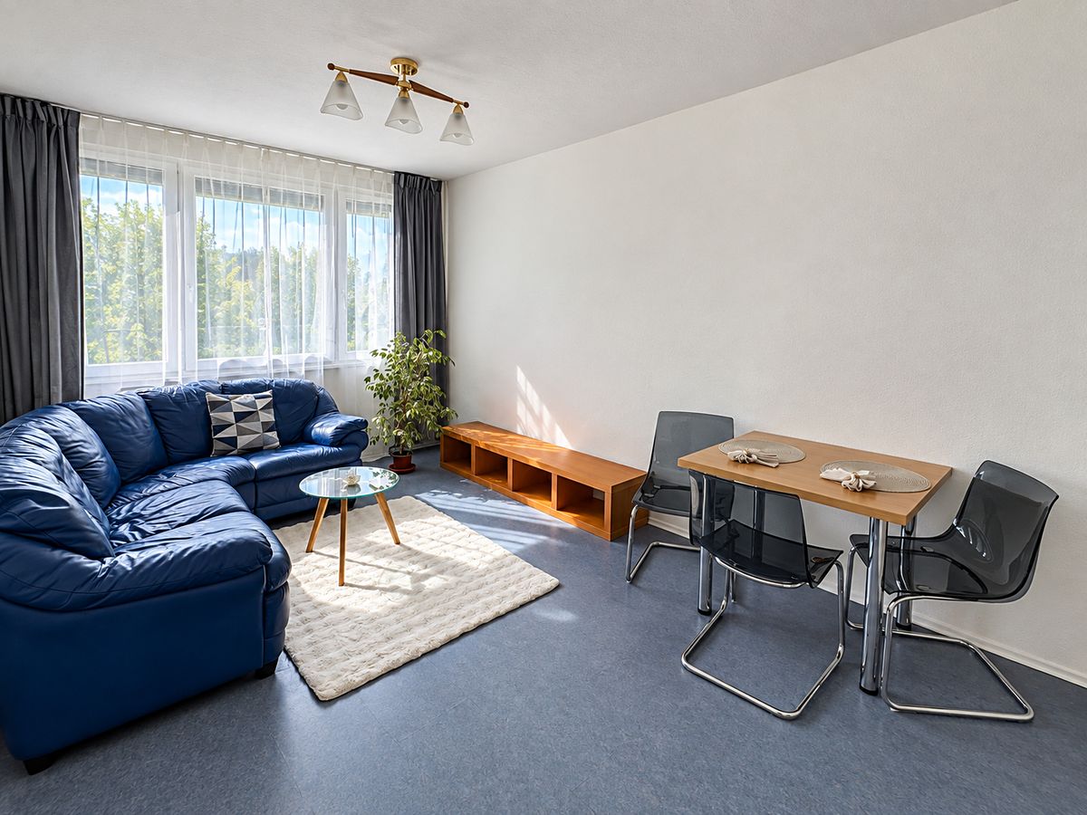Pronájem bytu 2+kk 40 m² – fotografie 3