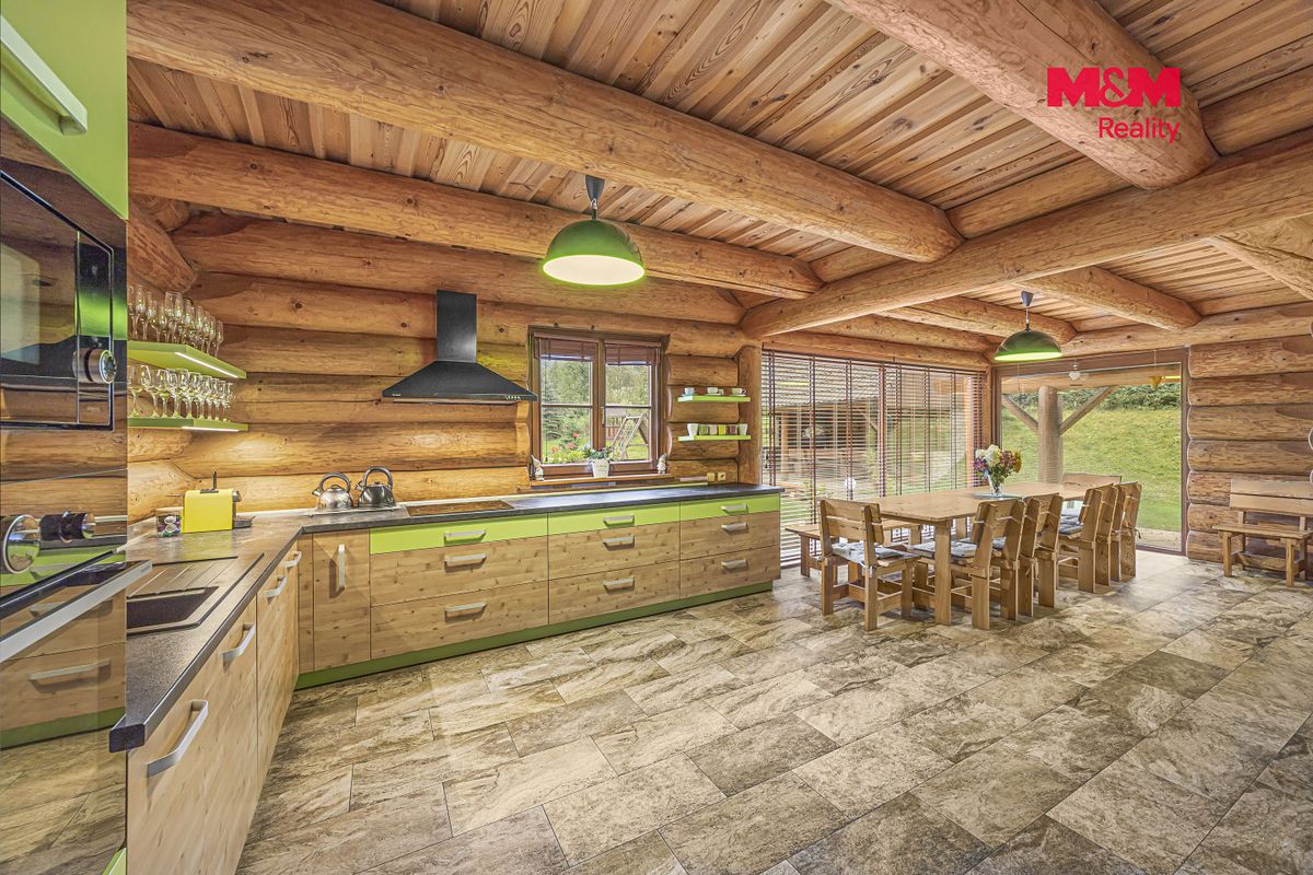 Prodej rodinného domu 190 m², pozemek 2571 m² – fotografie 3