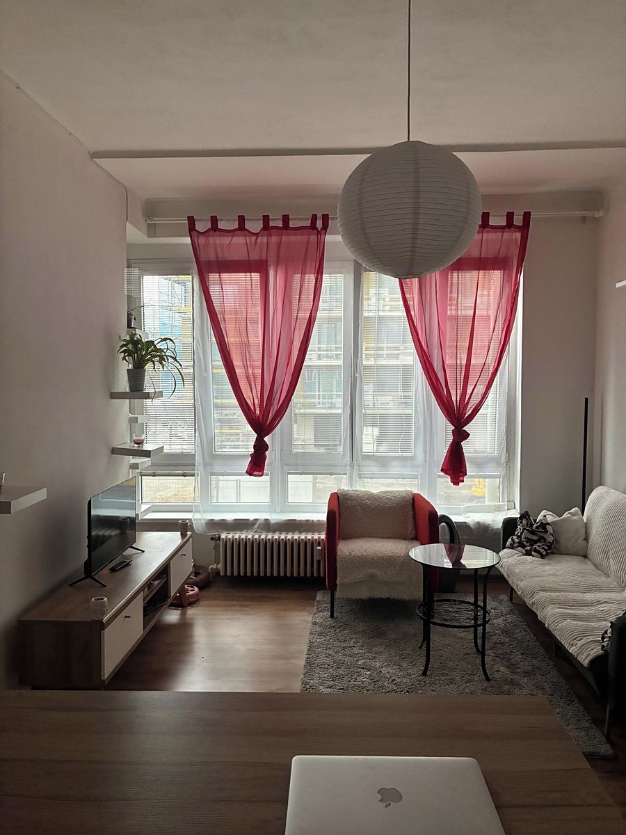 Pronájem bytu 2+kk 50 m² – fotografie 2