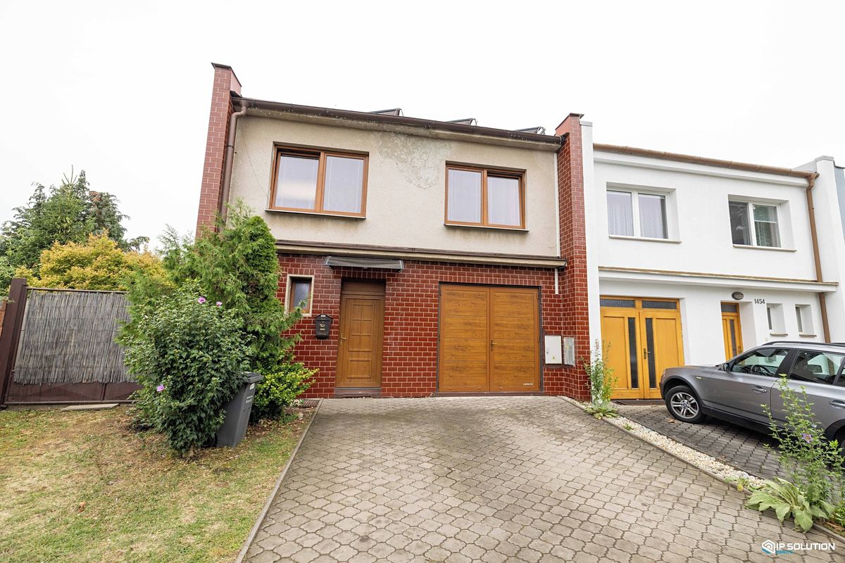Prodej rodinného domu 262 m², pozemek 311 m²
