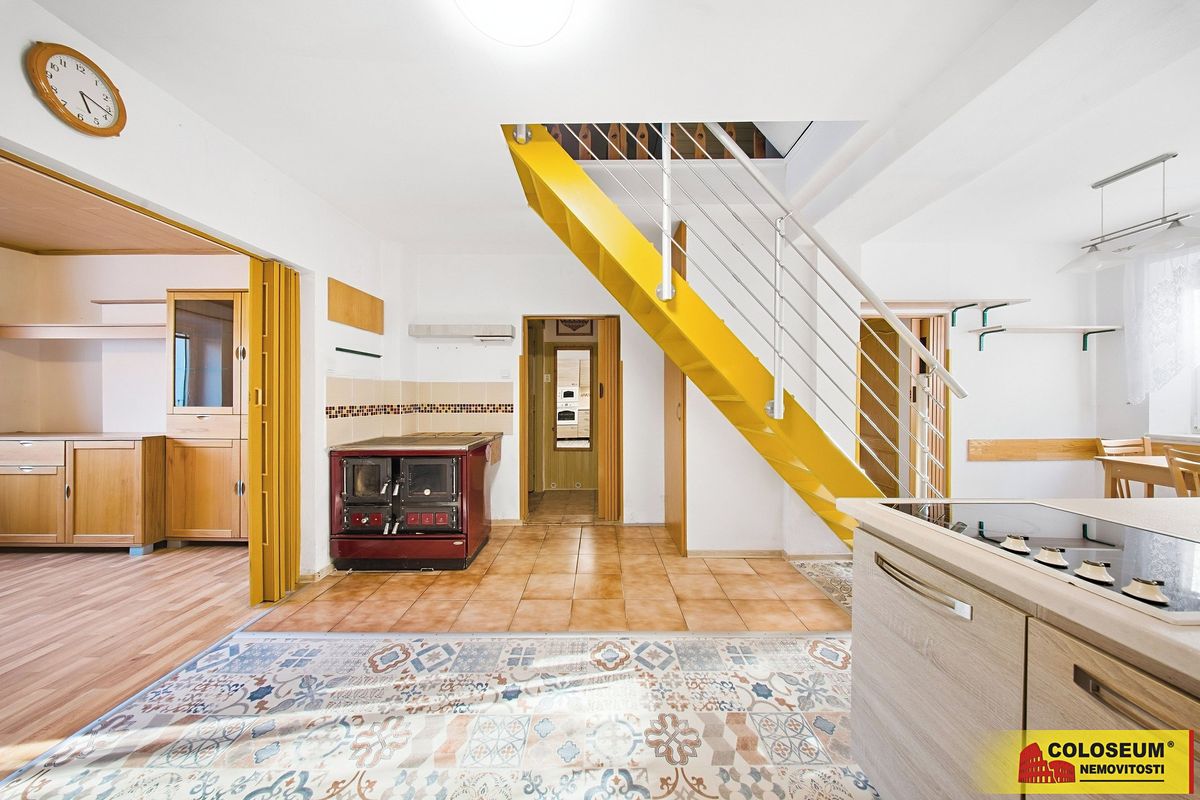 Prodej rodinného domu 95 m², pozemek 696 m² – fotografie 5
