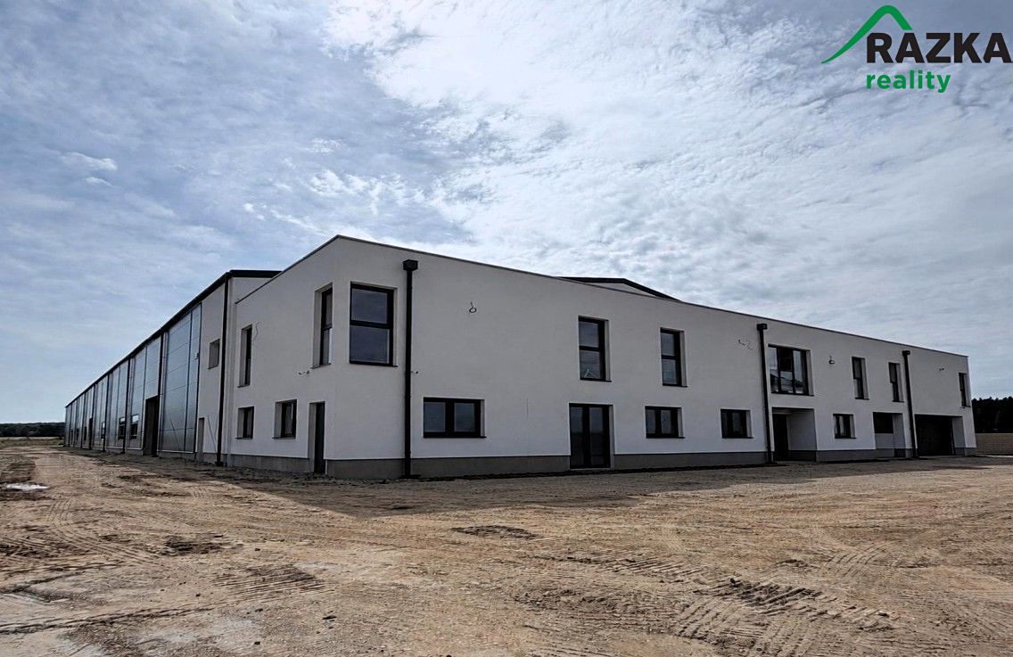 Pronájem výrobní haly, prostoru 4640 m²