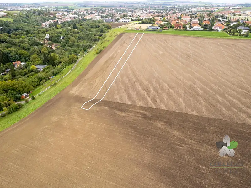 Prodej pole 1754 m², Šlapanice – náhled fotky 2