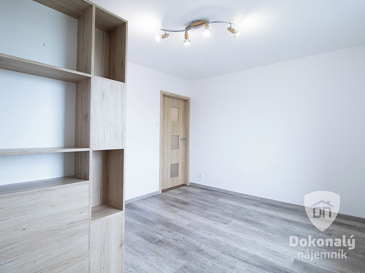 Pronájem bytu 3+kk, 65 m² (11 z 25)