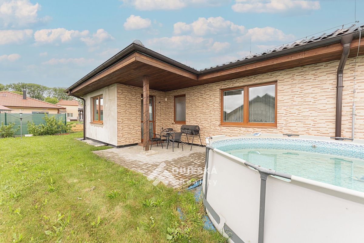Pronájem rodinného domu 101 m², pozemek 797 m²