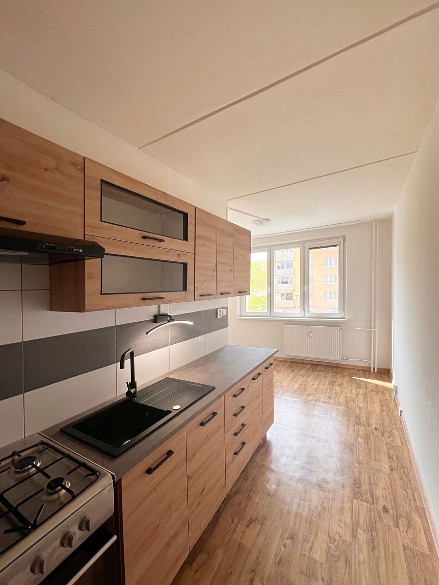 Pronájem bytu 2+1 60 m² – fotografie 4