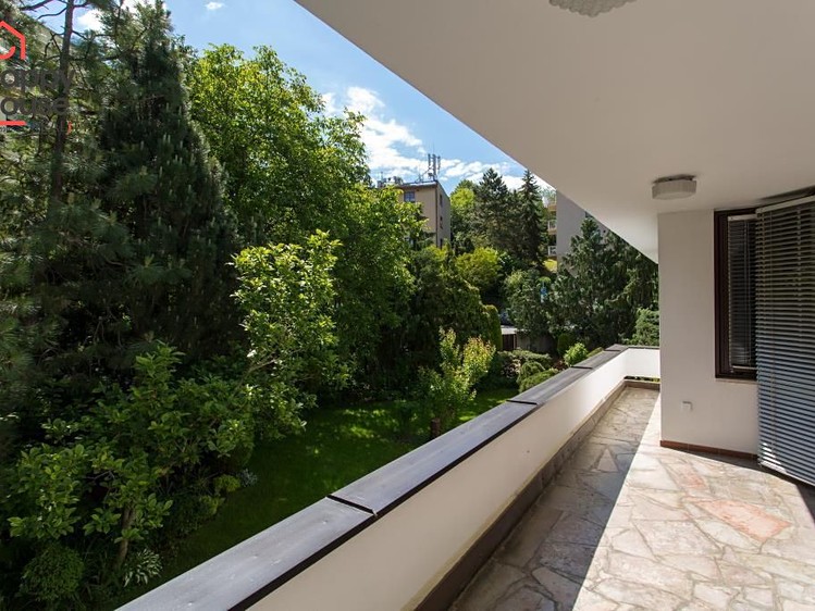 Wohnung 6+ zur Miete, 240 m² (14 von 25)