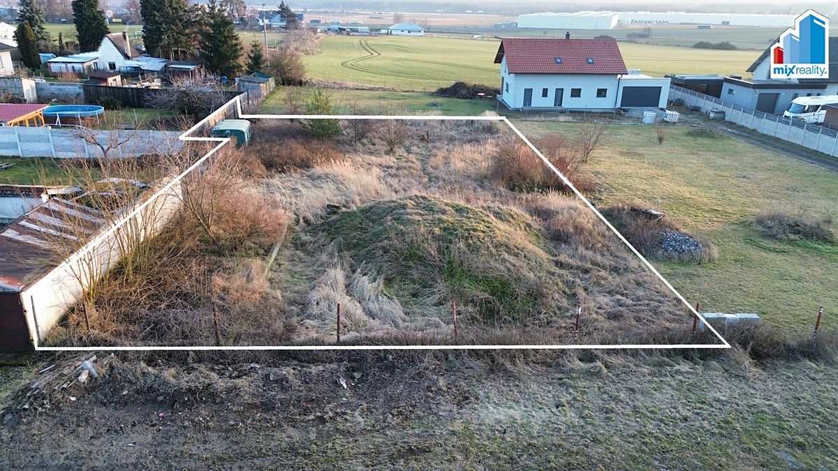 Prodej stavebního pozemku 1032 m² – fotografie 2