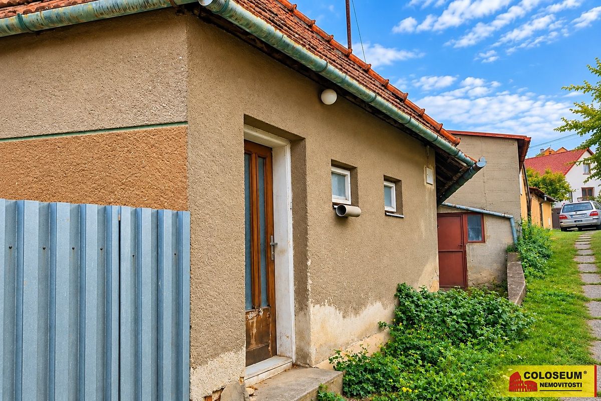 Prodej stavebního pozemku 130 m² – fotografie 2