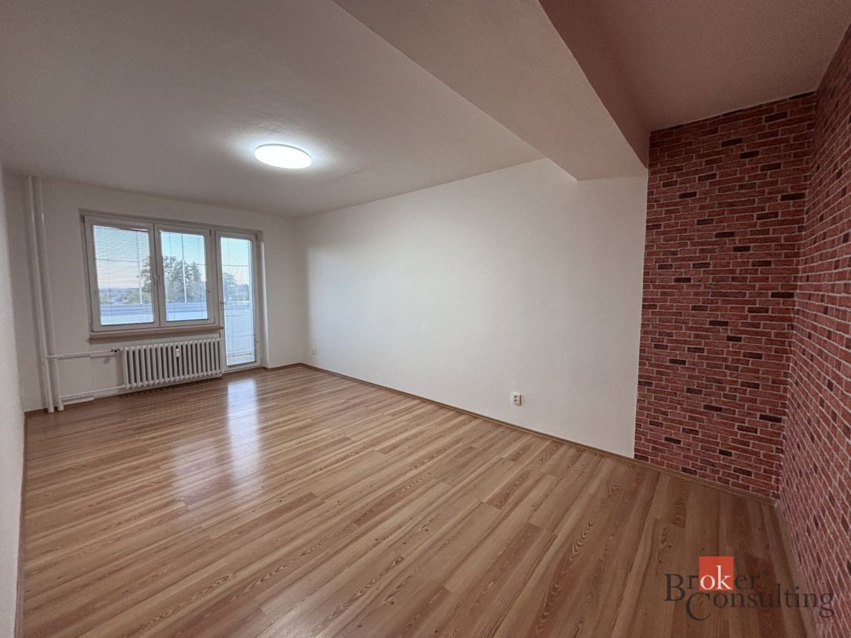 Pronájem bytu 2+1 58 m² – fotografie 3