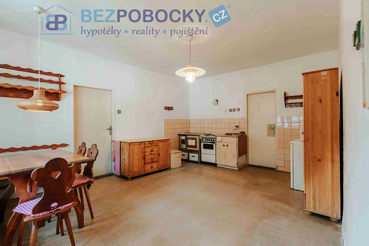 Prodej rodinného domu 120 m², pozemek 4424 m² – fotografie 4