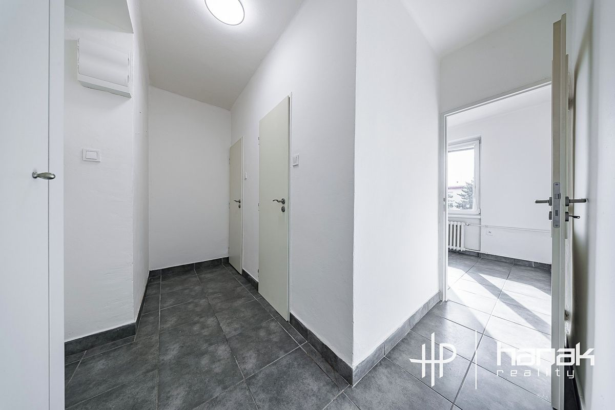 Pronájem bytu 1+1 34 m² – fotografie 4