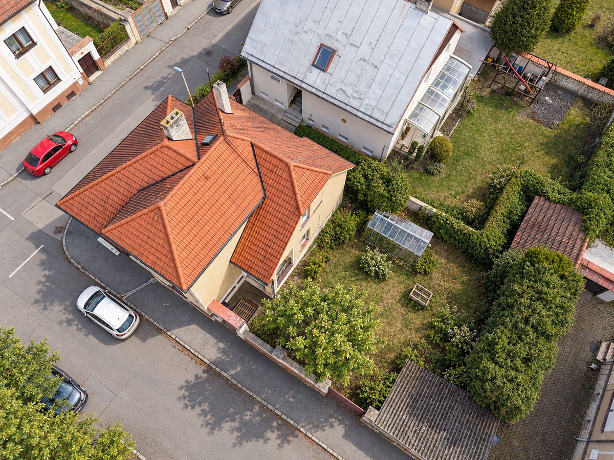 Prodej rodinného domu 170 m², pozemek 374 m² – fotografie 3