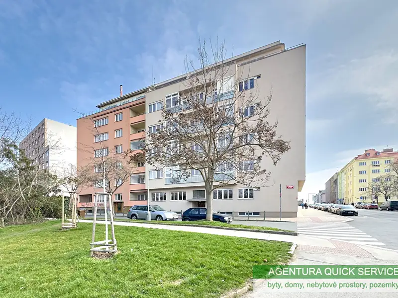 Prodej bytu 3+1 111 m², Praha – náhled fotky 3