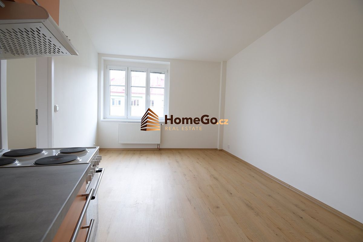 Pronájem bytu 2+kk 48 m² – fotografie 3