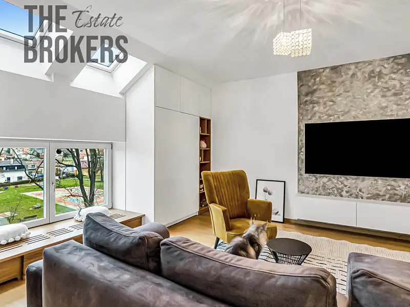 Prodej bytu 5+kk 129 m², Praha – náhled fotky 2