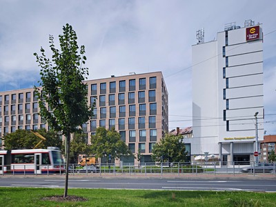 Pronájem komerčního prostoru, 800 m² (2 z 6)