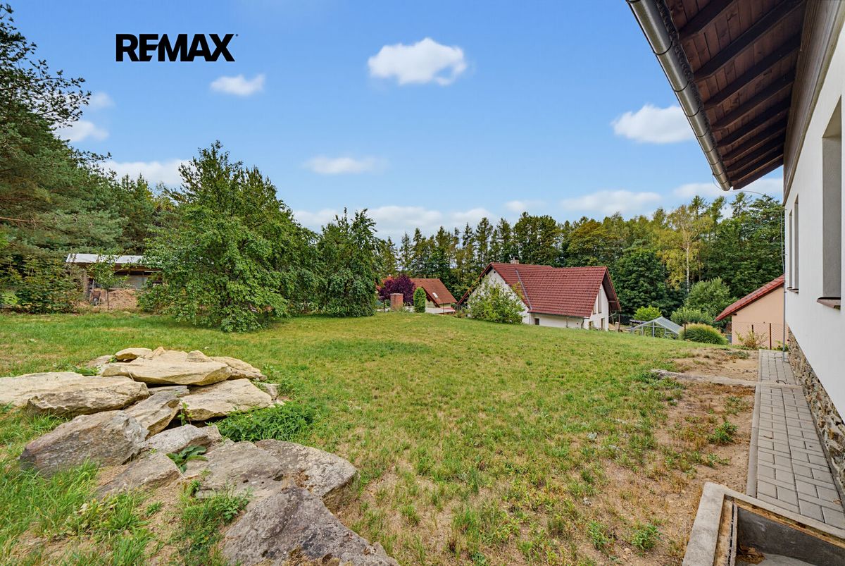 Prodej rodinného domu 257 m², pozemek 777 m² – fotografie 4