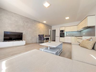 Pronájem bytu 3+kk 74 m²