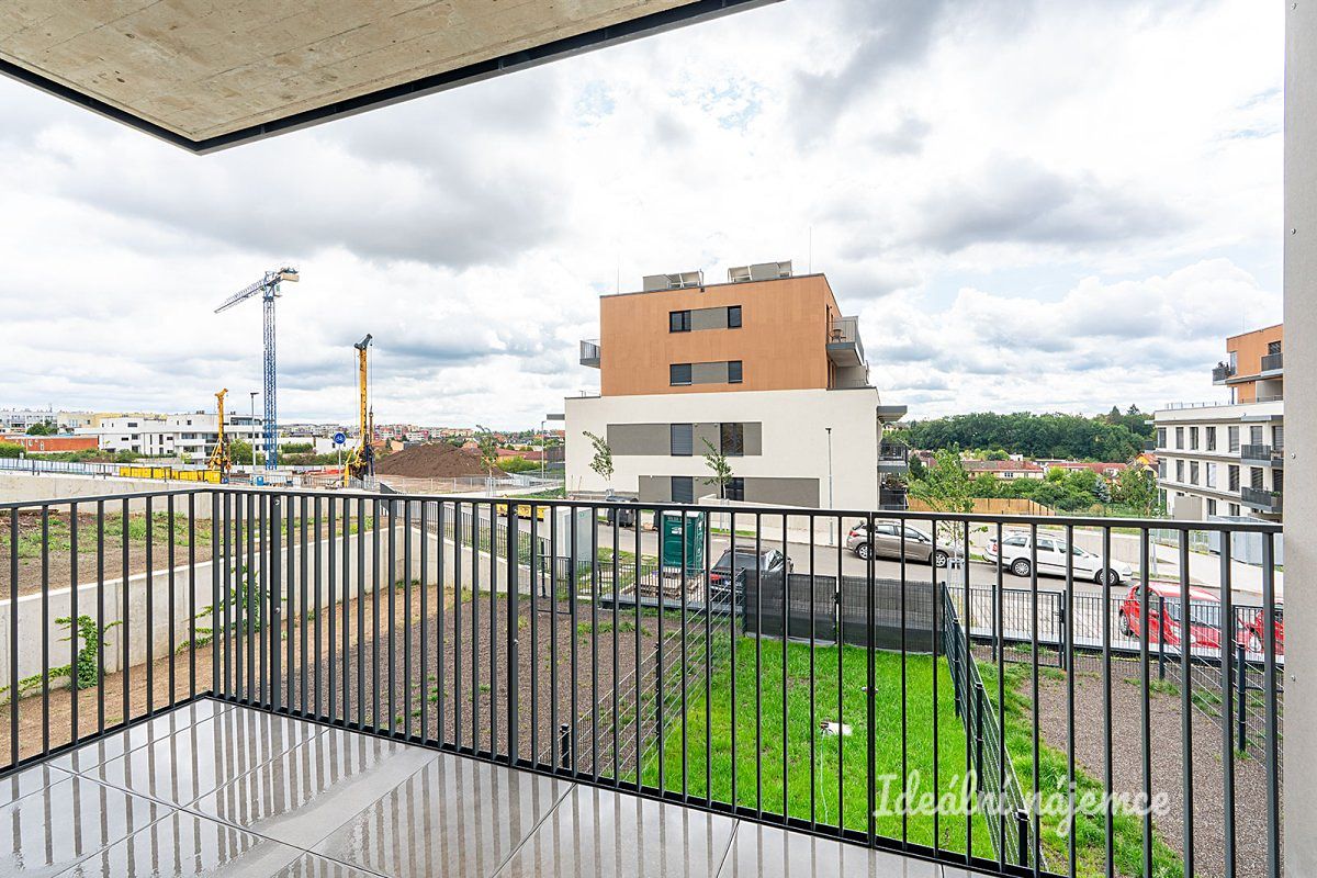 Pronájem bytu 1+kk 33 m²