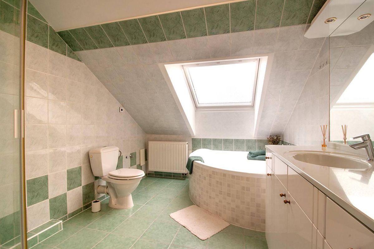 Pronájem bytu 4+kk 87 m² – fotografie 4