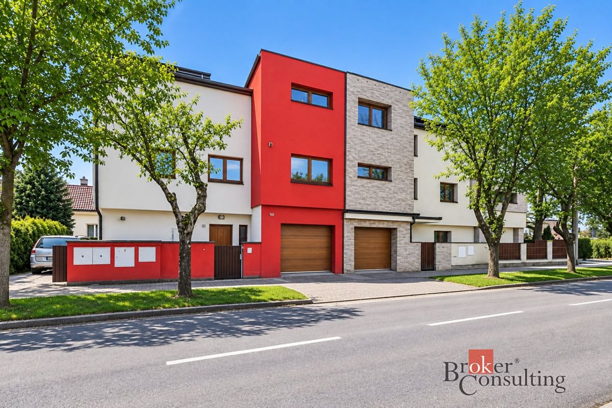 Prodej rodinného domu 150 m², pozemek 66 m² – fotografie 2