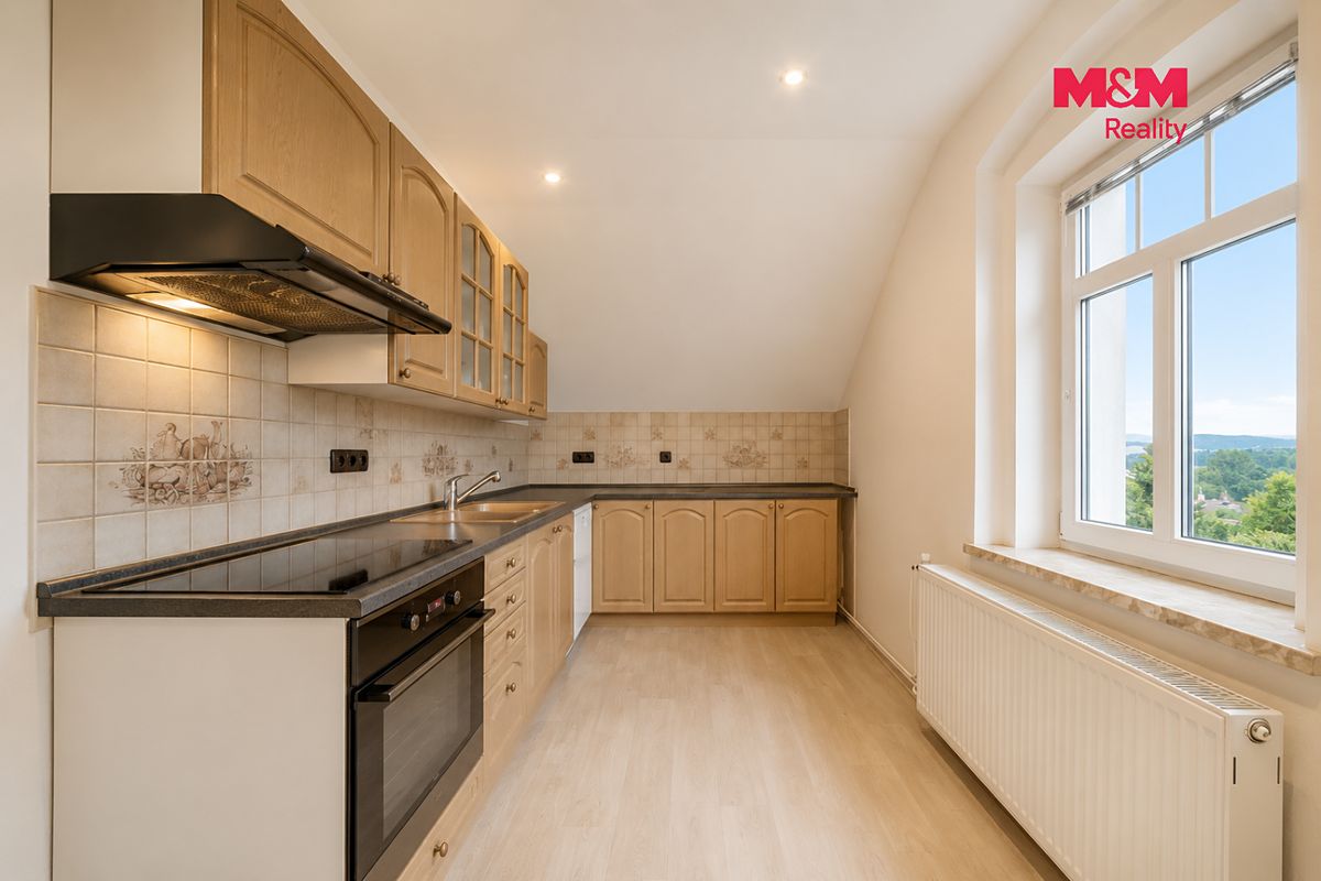 Prodej činžovního domu 400 m² – fotografie 3