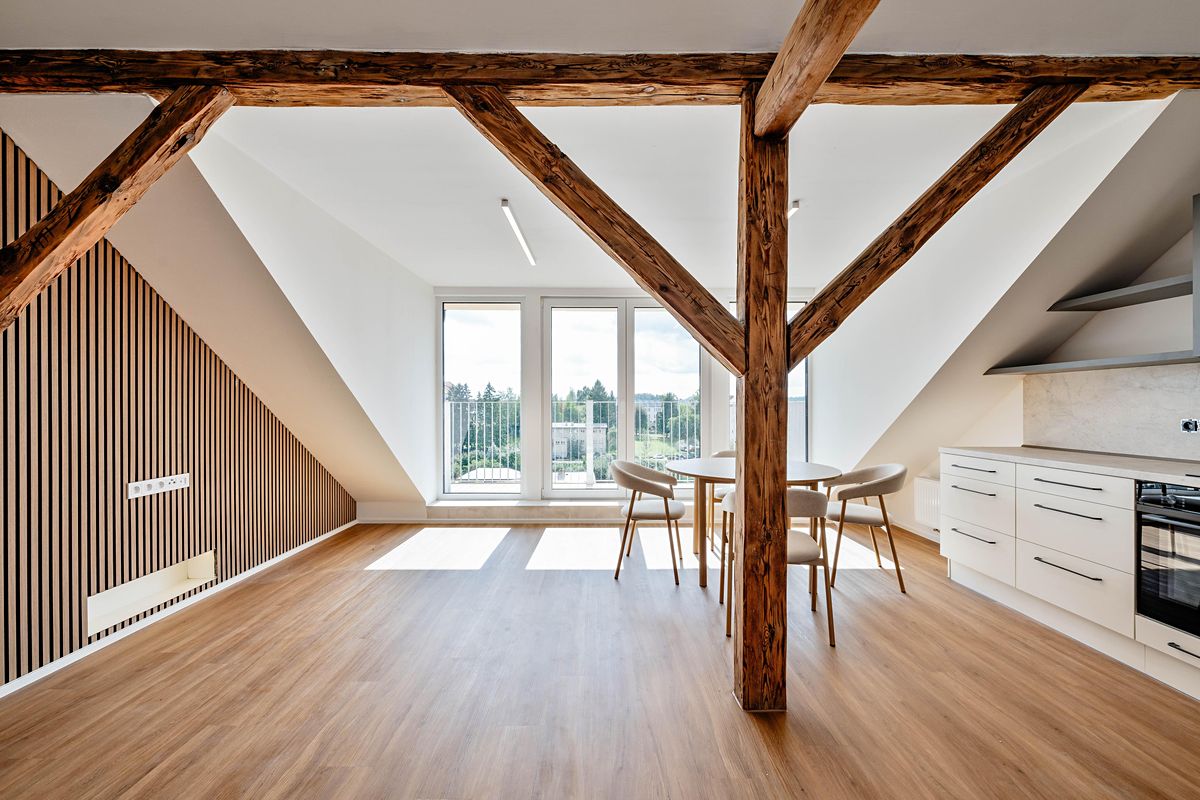 Pronájem bytu 3+kk 80 m²